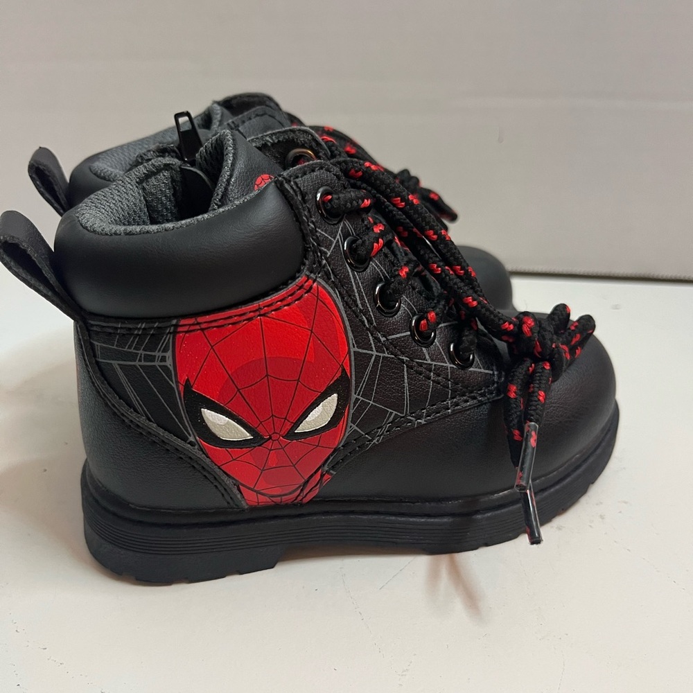 Toddler Marvel Black and Red Spider-Man Boots size 7